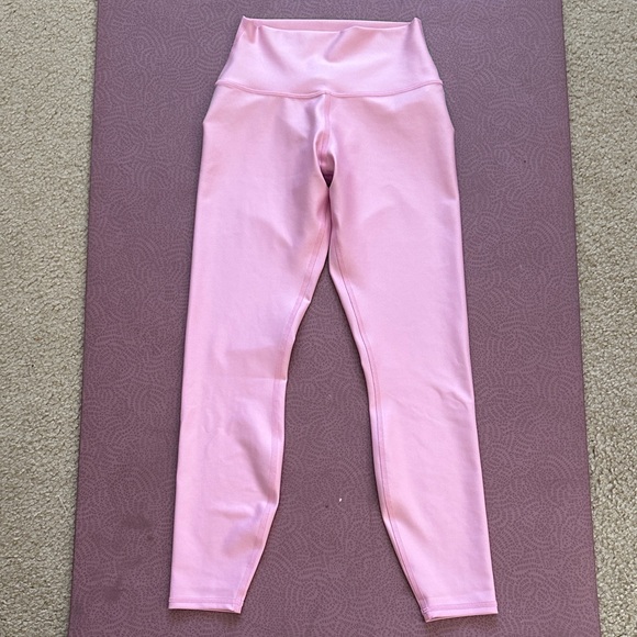 Alo Yoga 7/8 High Waist Airlift Legging, XS, Sweet Pink, EUC - Picture 1 of 4